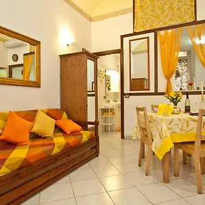 In Celeste Apartment