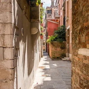 Ramo Delle Moschette Apartment Venice